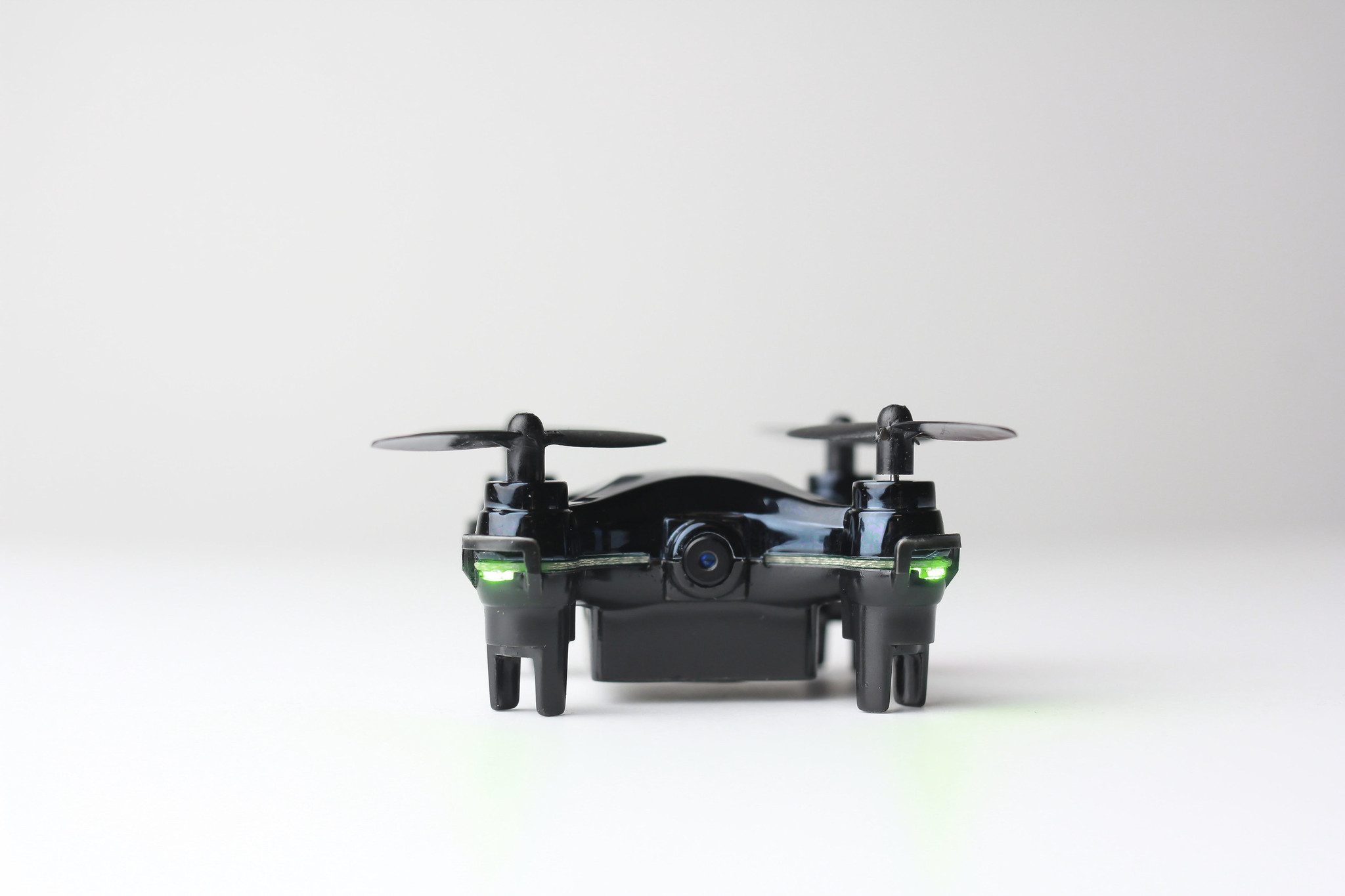 Axis VIDIUS ™ - The World's Smallest FPV Drone™