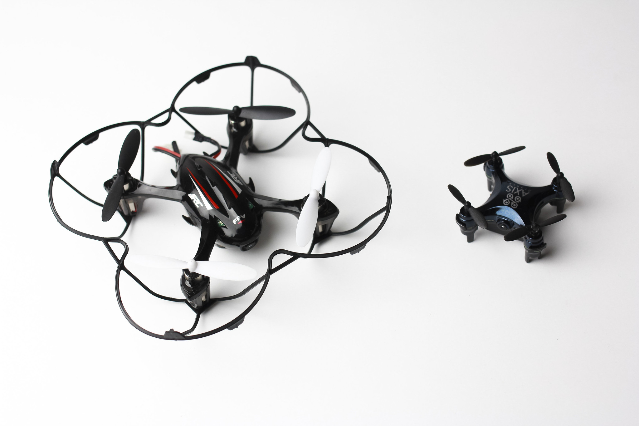 Axis VIDIUS ™ - The World's Smallest FPV Drone™