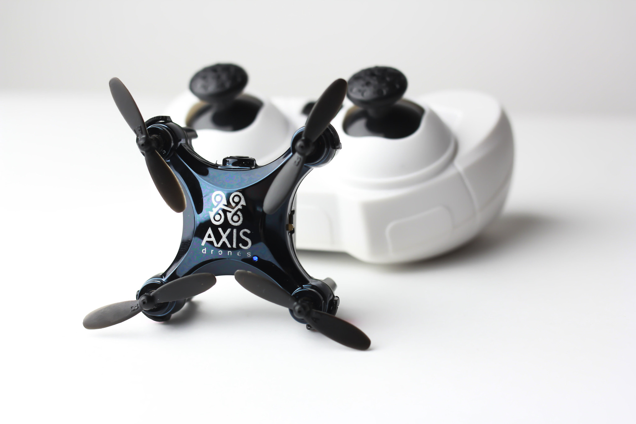 Axis VIDIUS ™ - The World's Smallest FPV Drone™